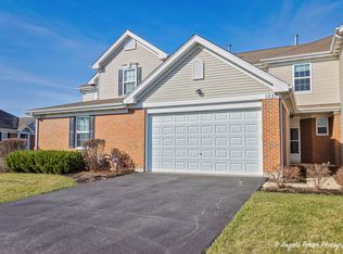 1037 Carrick Ln, McHenry, IL 60050