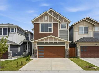 160 W Homestead Grv NE, Calgary, AB T3J2G6