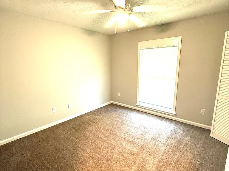360 Oakwild Dr — Photo 9