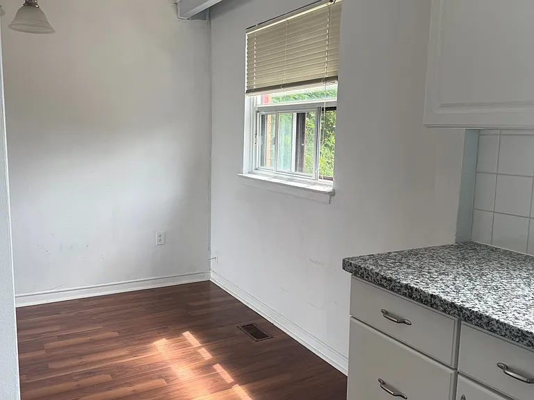 182 Ruggles Ave #3 — Photo 13