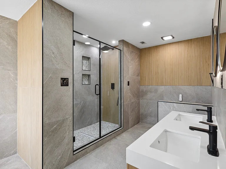 6043 Fieldstone Dr — Photo 22