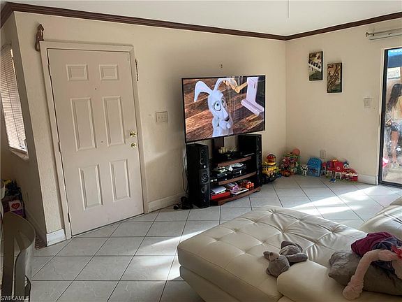 2nd image of 2935 Winkler Ave APT 1102