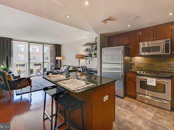 2nd image of 1020 N Highland St Unit 1007