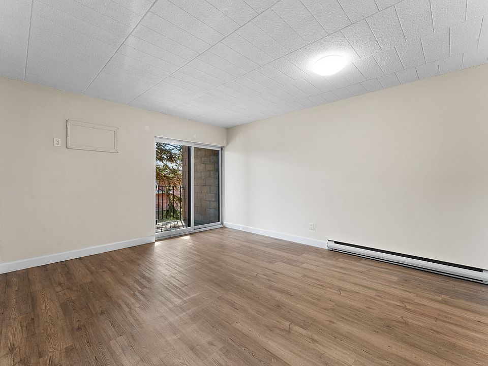 1st image of 130 Sheldon Ave