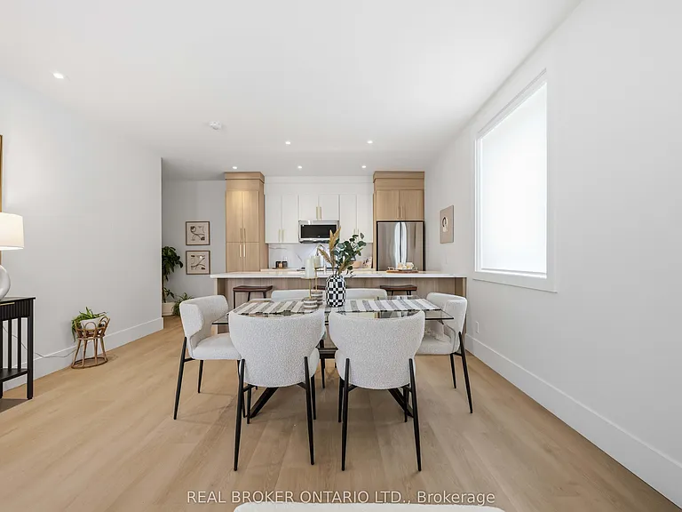 102 Boultbee Ave #C — Photo 25