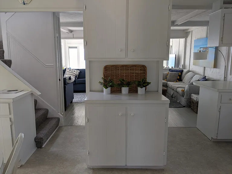 2421 Lakefront Dr — Photo 6