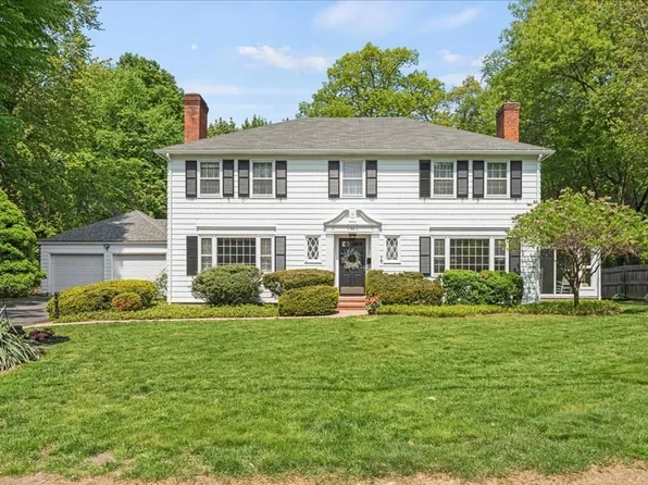 34 Atwater Pl, Springfield, MA 01107