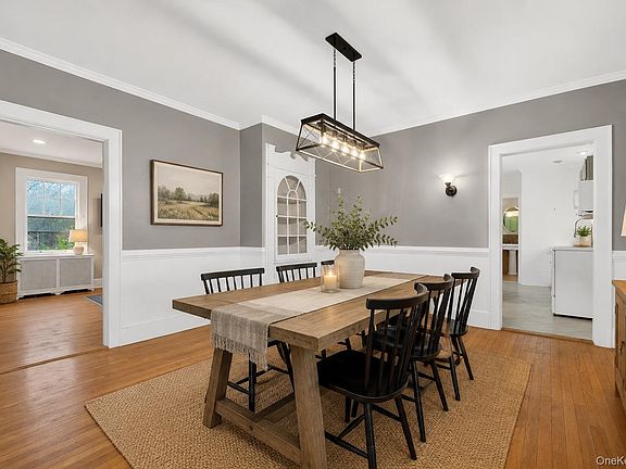 5th image of 484 Bedford Road
