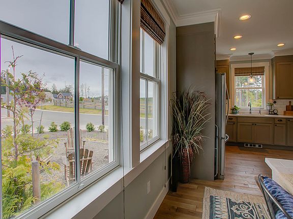 5th image of 7 Horseshoe Ln