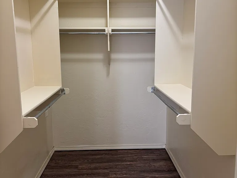1732 Riviera Ln #1732 — Photo 9