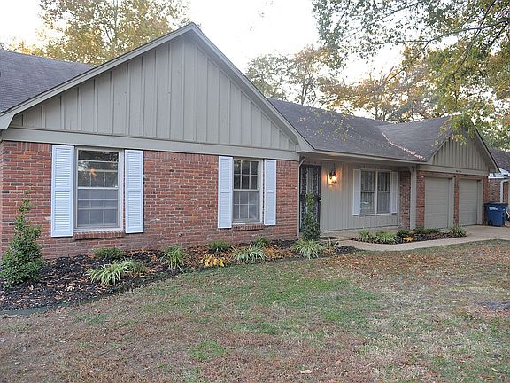 2nd image of 812 Richland Dr
