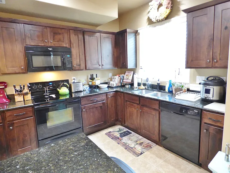24 E Opequon Rd — Photo 7