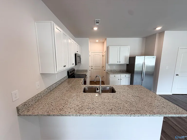 165 Maple Spring Trl — Photo 8