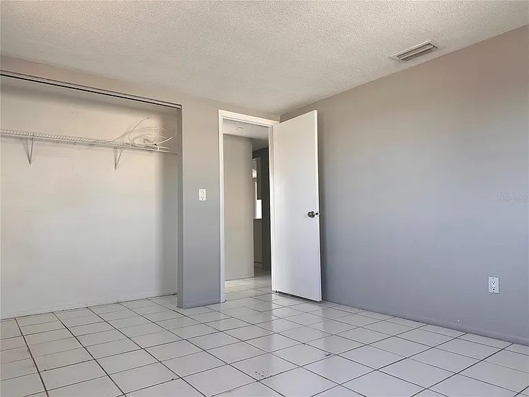3215 Bright Dr — Photo 7
