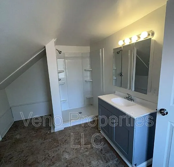 32 Russell Rd #2B — Photo 13