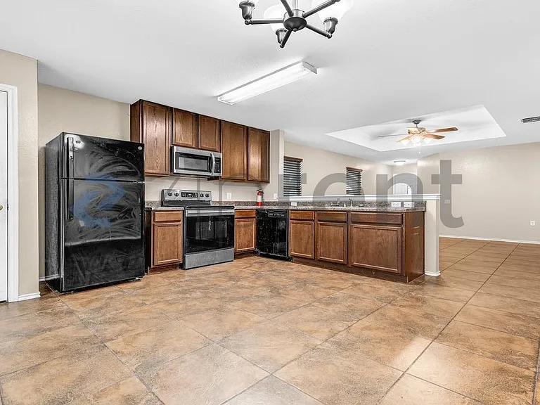 1412 Poppy Seed Ln — Photo 11