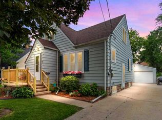 328 Oak St, Menasha, WI 54952