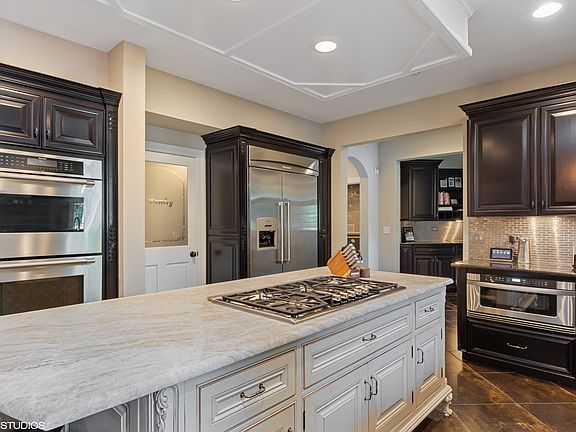 5th image of 4137 Royal Mews Cir