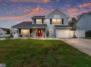 29 Mayflower Dr, Sicklerville, NJ 08081