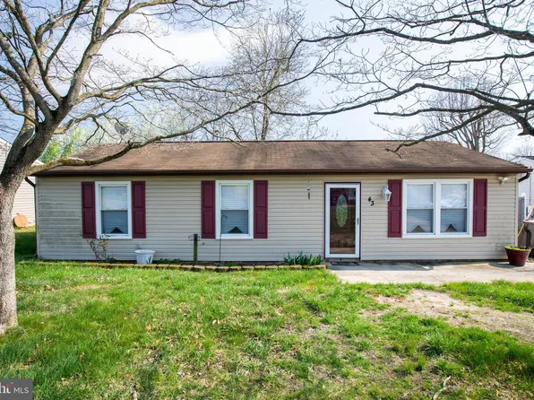 43 Fairmount Ave, Sicklerville, NJ 08081