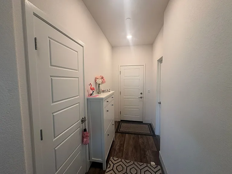 1839 Yellowwood Ave — Photo 16