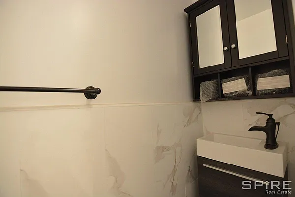 Rented by Spire Group | media 44