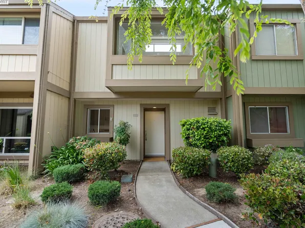 1006 Easter Ln, Alameda, CA 94502