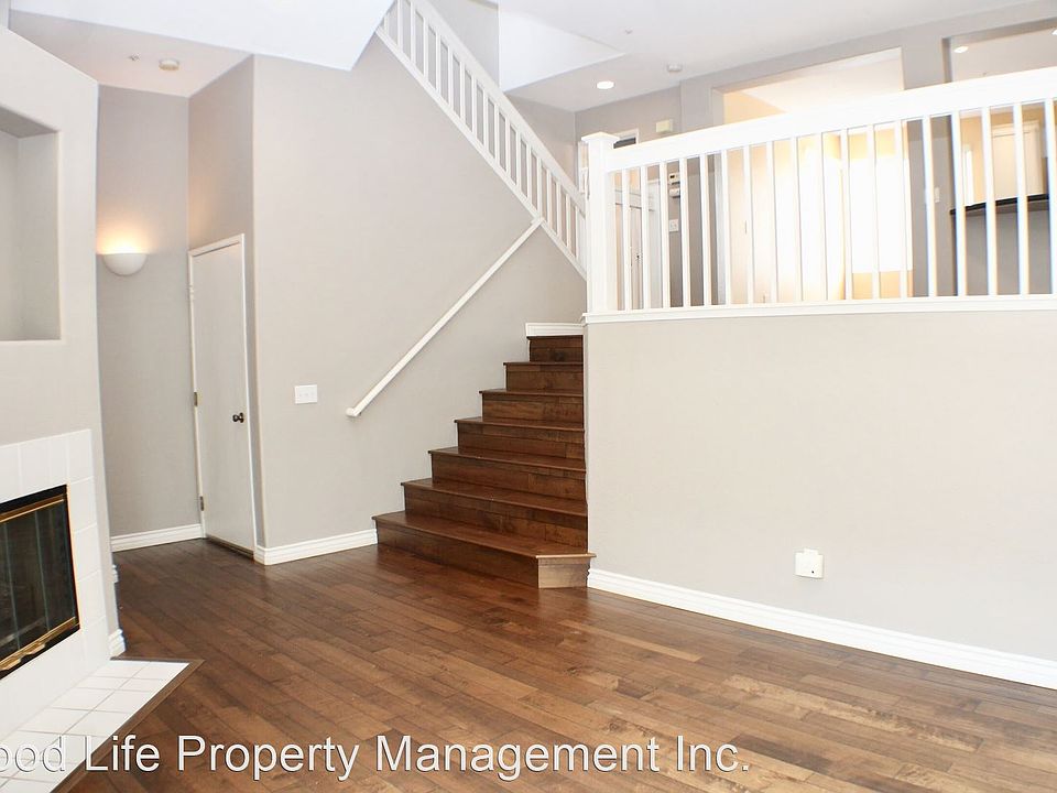 1st image of 10124 Wateridge Cir Unit 111