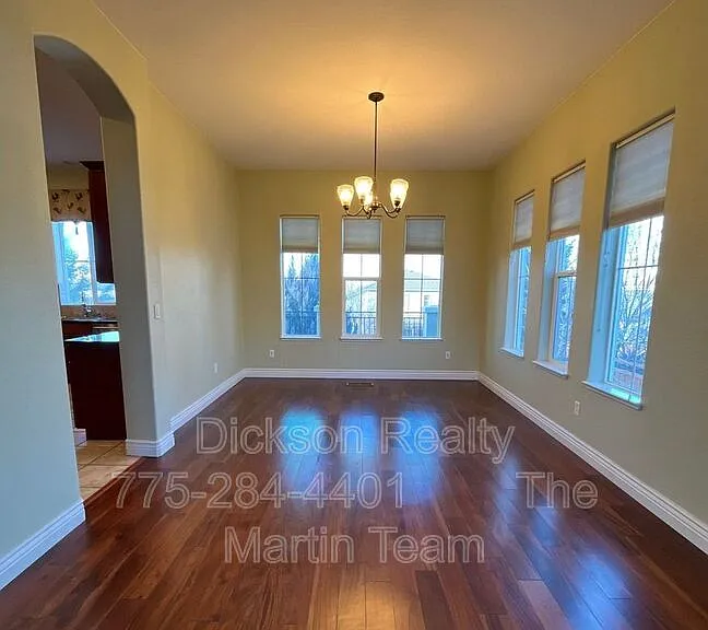 2810 Halo Dr — Photo 6