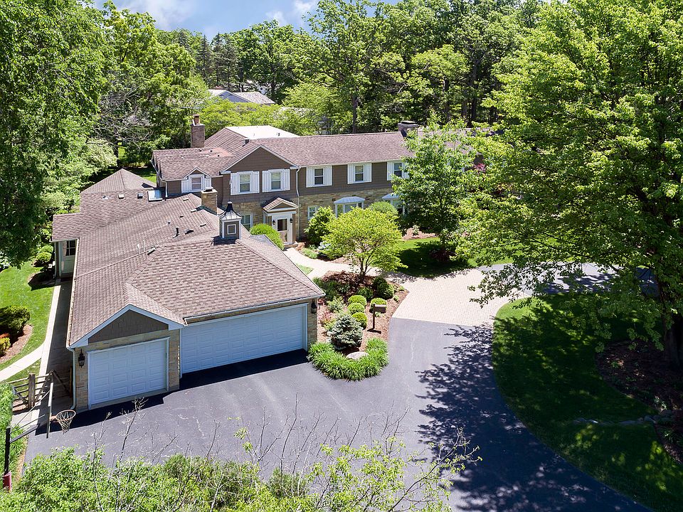 1st image of 830 Eastwood Ln