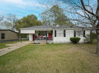1403 Aaron St, Leesville, LA 71446