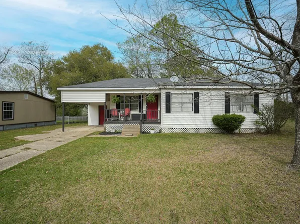 1403 Aaron St, Leesville, LA 71446