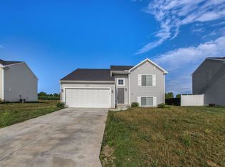 3054 Ivy Wood Cir, Howell, MI 48855