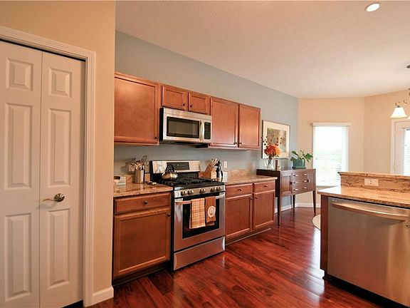 2nd image of 5715 W Longridge Dr