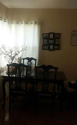 4th image of 1250 E 88th Pl