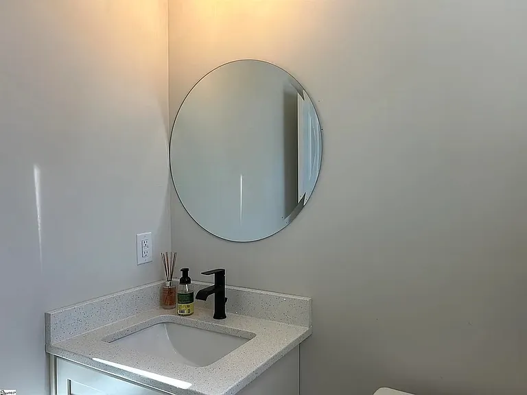 229 Marshland Ln — Photo 6