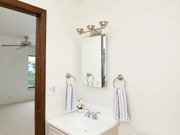 1956 N Hidden Creek Cir #3 — Photo 23