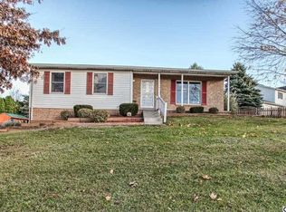 419 Big Sky Dr, Etters, PA 17319
