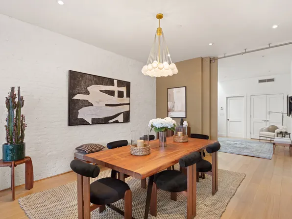 7 East 17th Street image 9 of 25