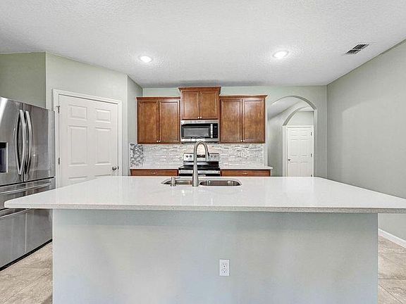 5th image of 518 Coyote Dr