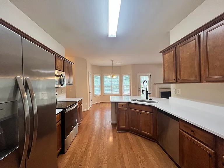 2632 Sedgeview Ln — Photo 6