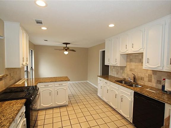 2nd image of 4112 San Mateo Dr