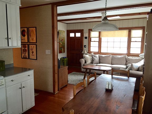 4th image of 475 Wood Ln