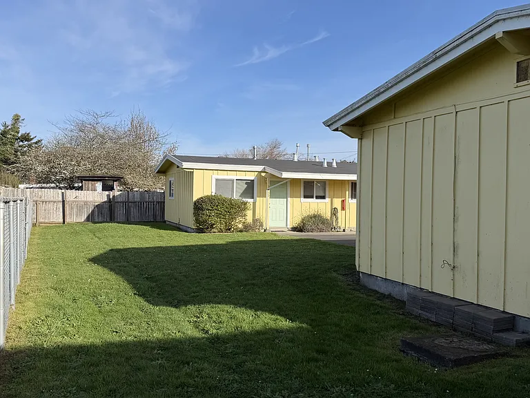 3435 Edgewood Rd — Photo 12