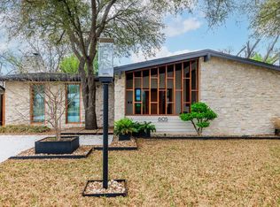 605 N Adams St, Fredericksburg, TX 78624