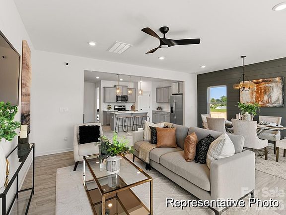 7th image of this home