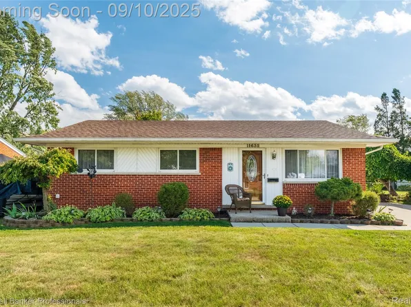 11632 Dart Dr, Sterling Heights, MI 48313