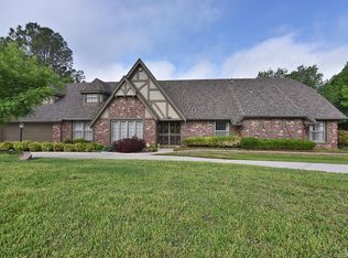 5906 S Knoxville Ave, Tulsa, OK 74135