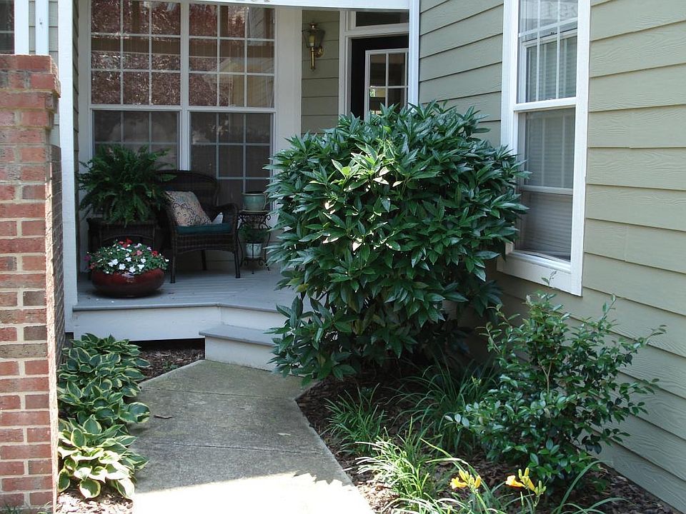 1st image of 251 Sweet Bay Pl