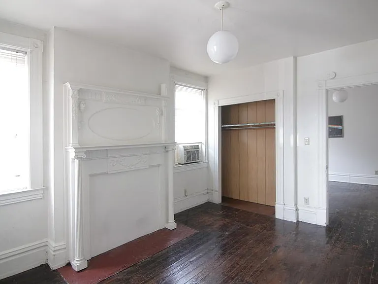 200 Franklin Ave #2 — Photo 2